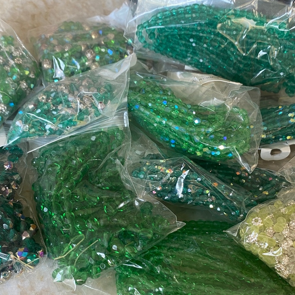 Green Beads NWT!